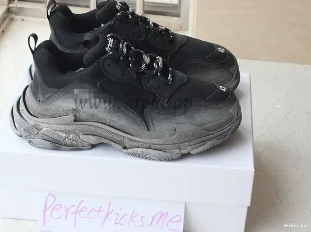 GOD TRIPLE S Paris TRAINER all black 0316